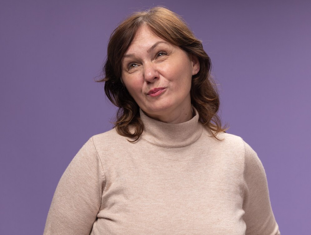 Um corte bem feito traz um ar mais moderno e descontraído. Imagem: Freepik/stockking