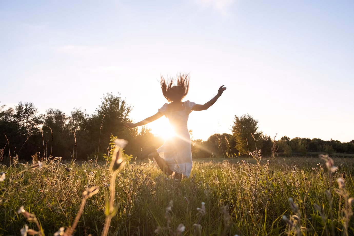 A felicidade depende de escolhas simples e consistentes no dia a dia. Imagem: Freepik