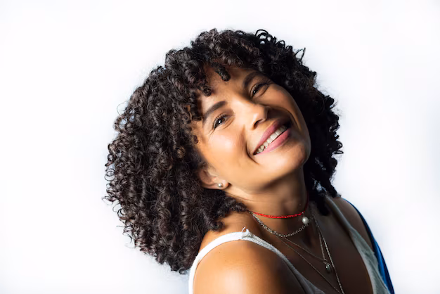 Imagem de uma senhora usando um corte de cabelo Bob arredondado