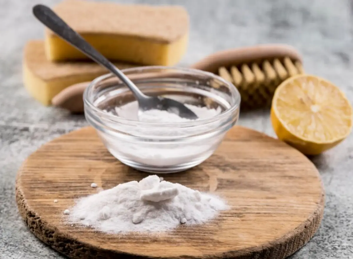 "Imagem de bicarbonato de sódio, um ingrediente utilizado para melhorar a saúde das plantas."