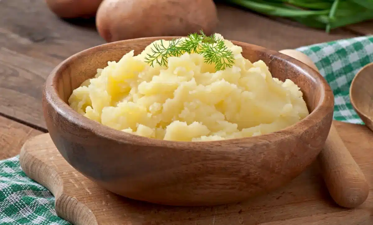 Purê de batata cremoso, ideal para a receita de doce de batata doce.