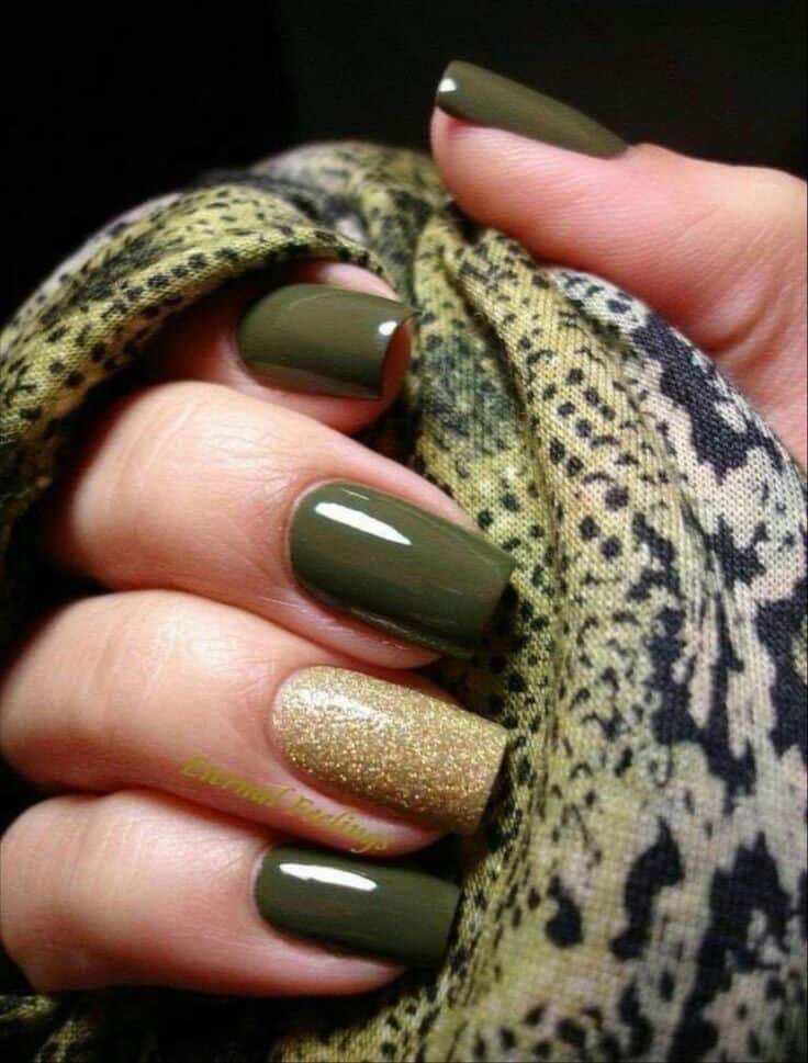 Unhas corseeing.com.br/wp-content/uploads/2025/04/verde-oliva.jpg