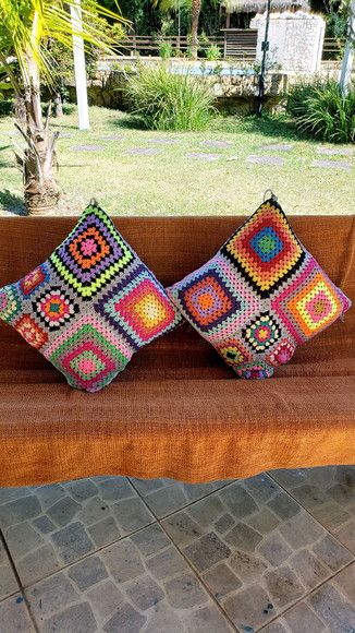 Almofadas de crochê para ambientes externos