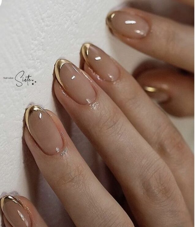 Minimalismo com linhas orgânicas para Outono 2025