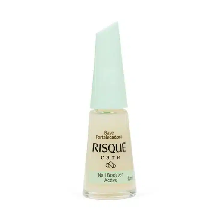 Base Fortalecedora Risqué Care com embalagem transparente e tampa verde, ideal para fortalecer as unhas frágeis.