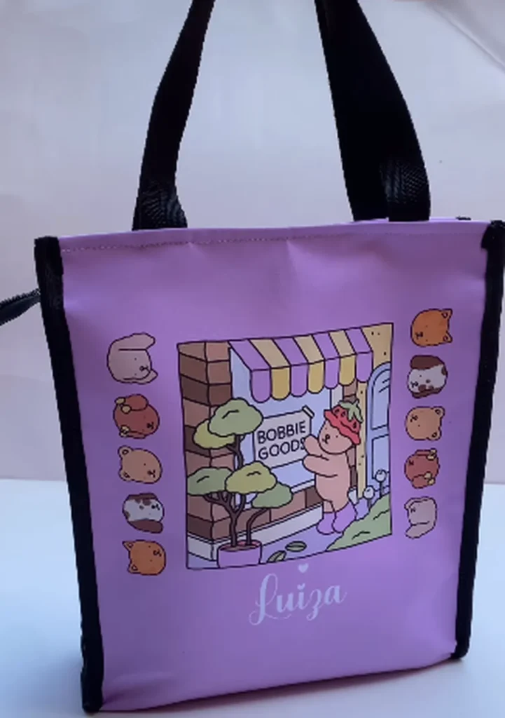 Bolsa personalizada com estampa da Bobbie Goods na cor lilás