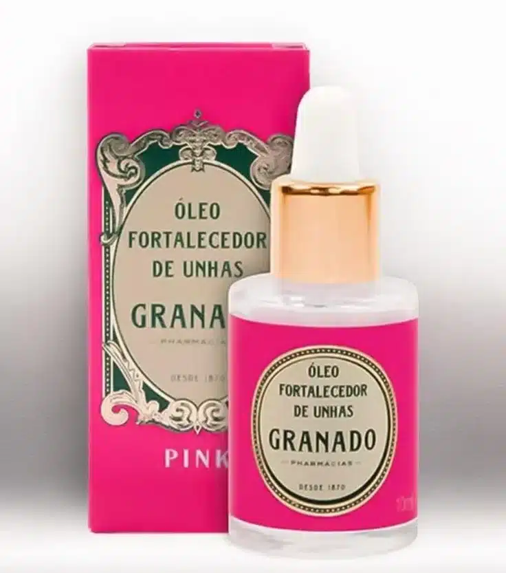 frasco do óleo fortalecedor de unhas Granado, com embalagem rosa e tampa dourada.