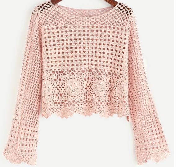 Blusa de crochê rosa claro com manga longa e pontos rendados artesanais