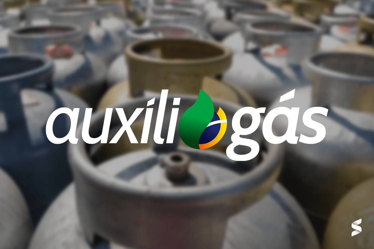 Logo do Auxílio Gás com fundo desfocado de botijões de gás, representando o retorno dos pagamentos em junho.