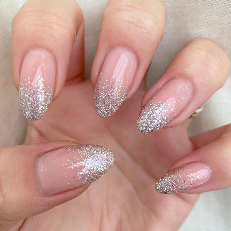 Unhas com Glitter para o Dia dos Namorados