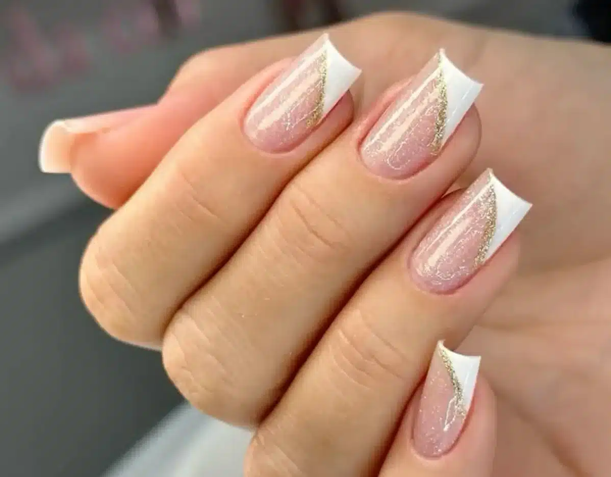 Remoção profissional de unhas de fibra de vidro com broca elétrica