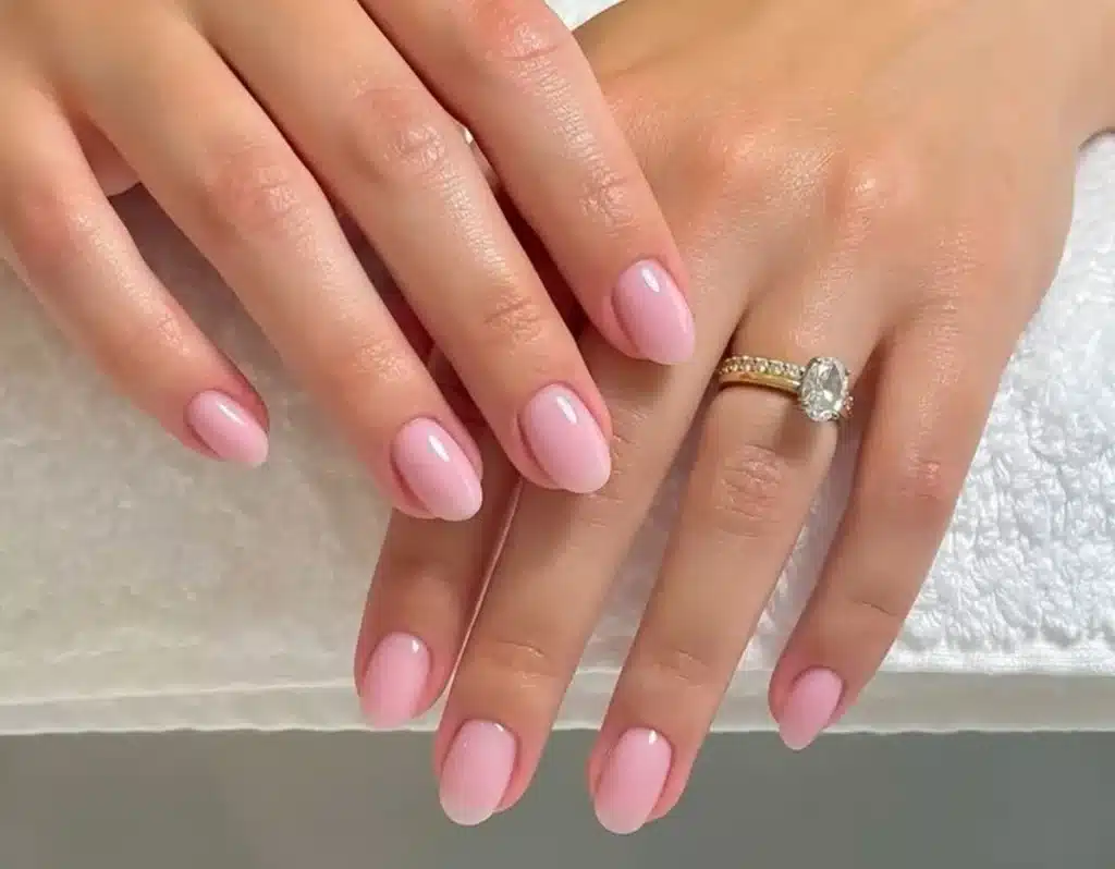 Cores de esmalte que estão na moda em 2025