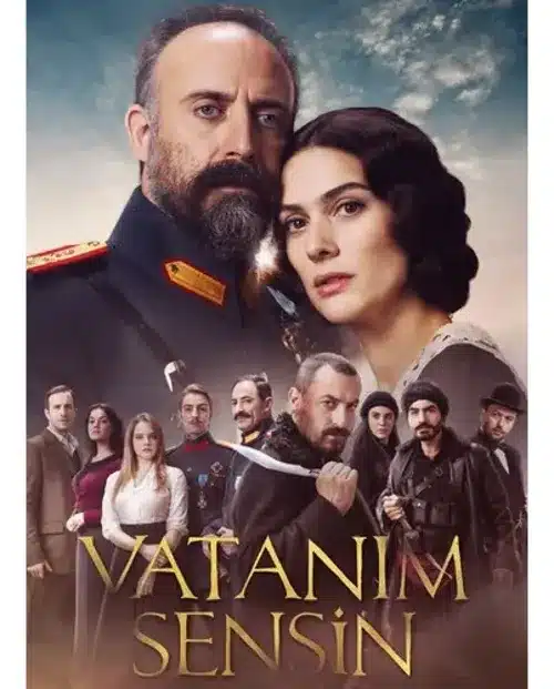Vatanım Sensin - Cartaz Oficial Cartaz da série turca 'Vatanım Sensin', mostrando os protagonistas com seus personagens