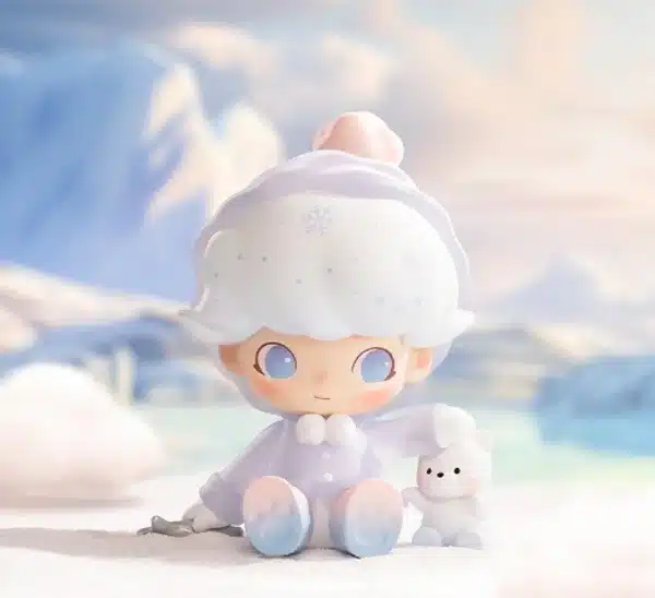 Dimmo, o bichinho de sonho com nuvens e estrelas, criado por Ayan Deng. Boneca fofinha com um ursinho no cenário de inverno.