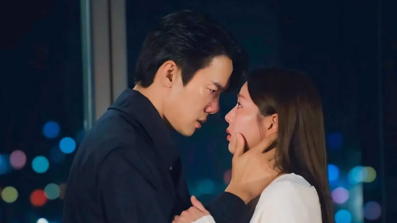 Cena intensa entre os personagens principais do dorama "Quando o Telefone Toca"