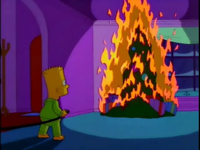Bart observa assustado enquanto a árvore de Natal em chamas ilumina a sala na cena do episódio “Miracle on Evergreen Terrace”.