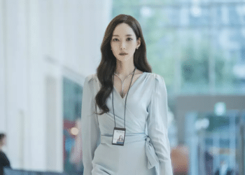 Executiva elegante em destaque corporativo moderno