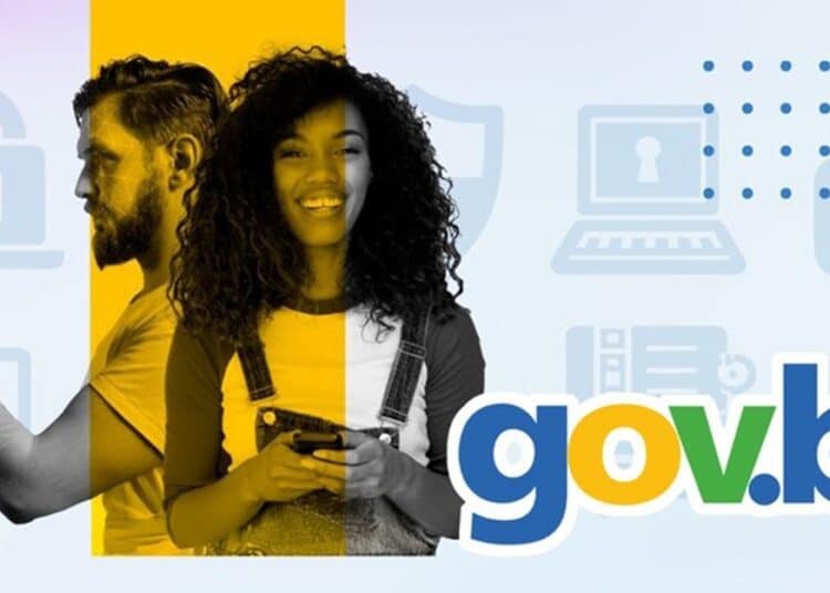 Homem e mulher jovens segurando smartphones com logo gov.br e ícones de cadeados representando verificação em duas etapas