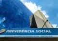 Fachada da Previdência Social representa benefícios por incapacidade do INSS concedidos sem carência em casos previstos em lei.