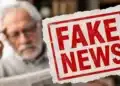 Idoso desfocado ao fundo e placa em destaque com a expressão “Fake News” sobre aposentadoria.