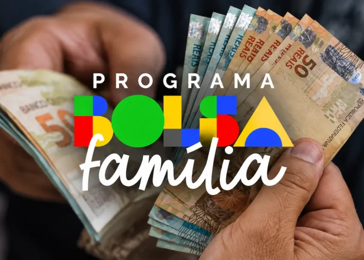 Notas de real e logo do Bolsa Família representam o calendário de pagamentos de setembro.